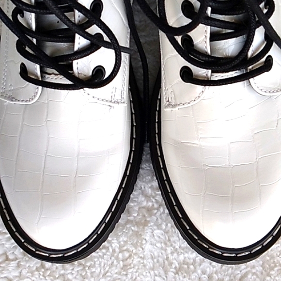 Madden Girl white faux patent leather combat booties - Picture 6 of 10